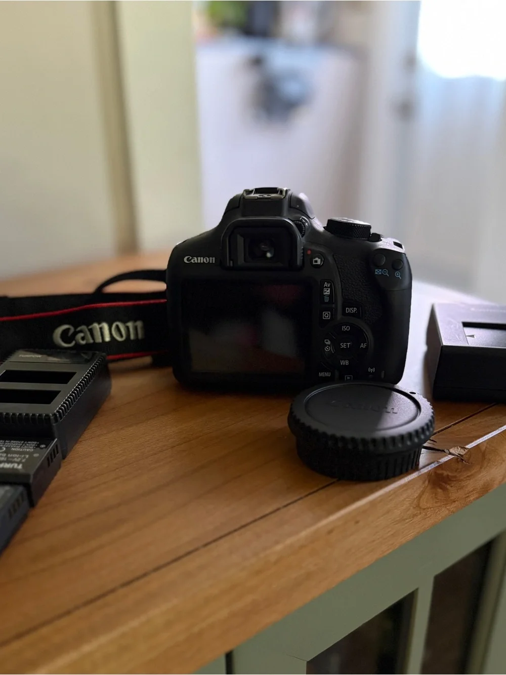 Canon EOS Rebel T6 DSLR Camera in Black with Kit Lens